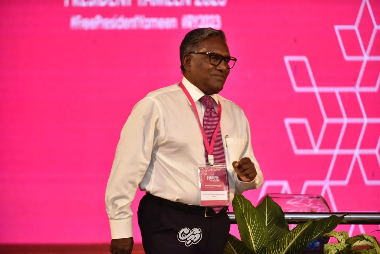 ޑރ. ވަހީދު ޕީޕީއެމުން ވަކިވެވަޑައިގެންފި!