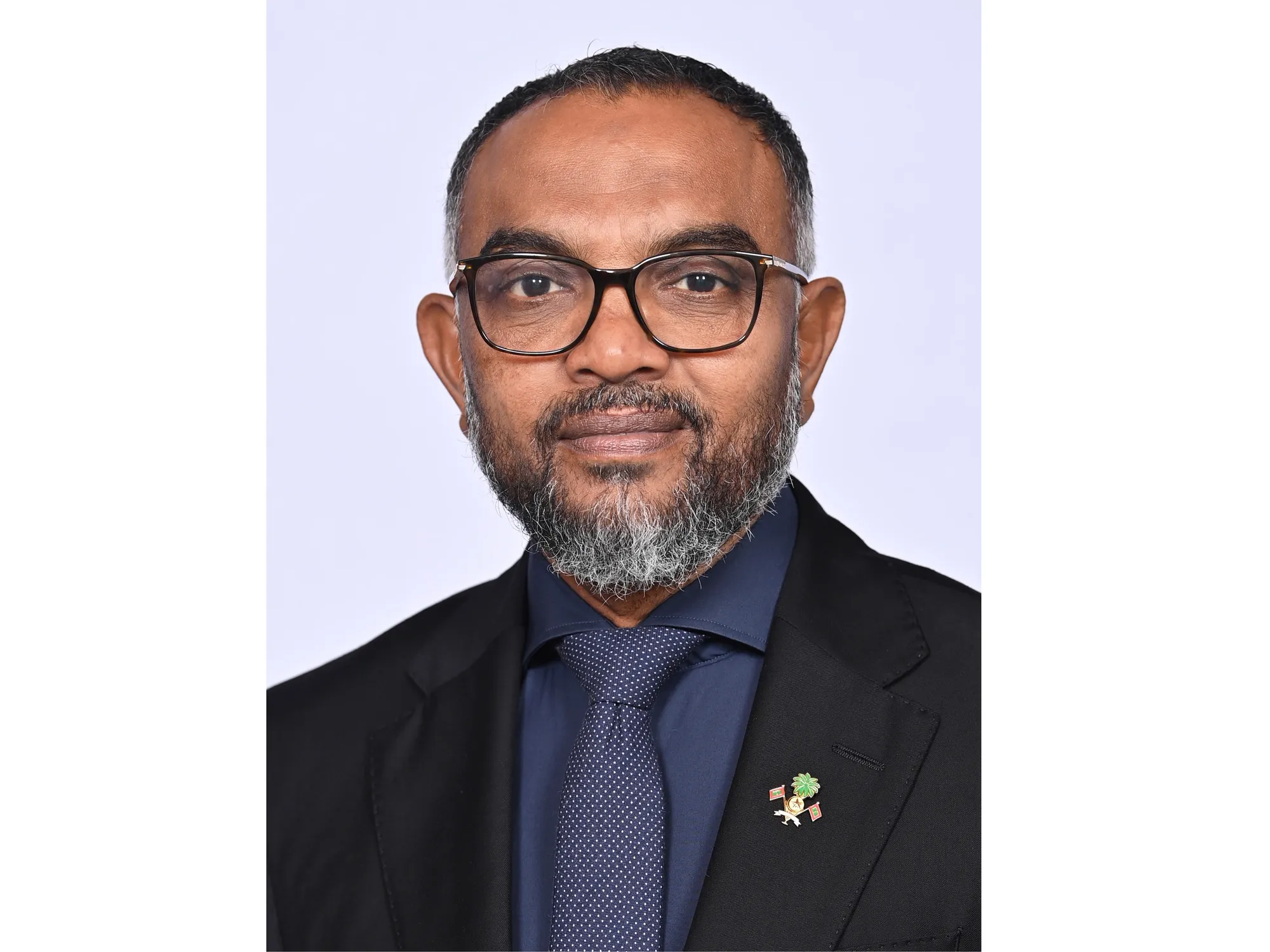 ރައީސް އޮފީހުގެ މިނިސްޓަރު އަލީ އާރިފް އިސްތިއުފާ ދެއްވައިފި