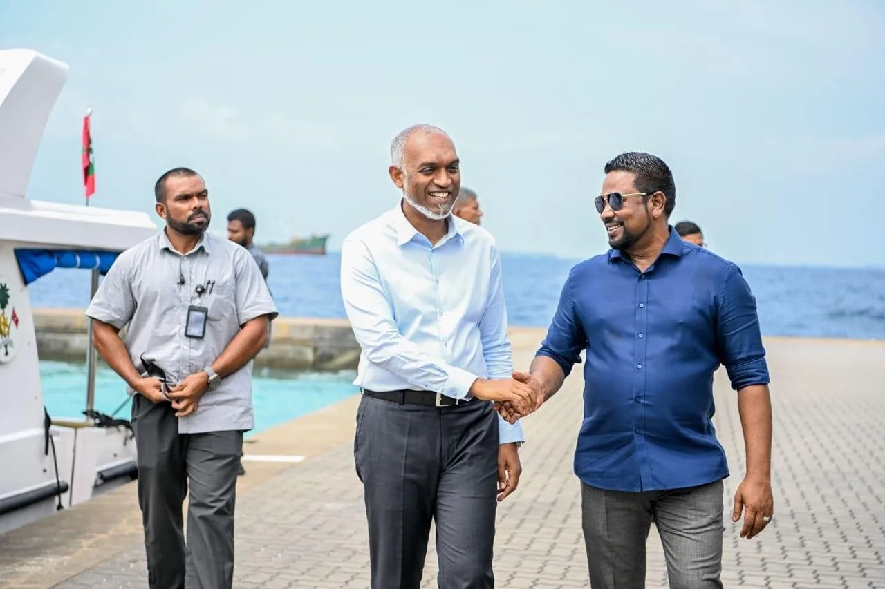 ރައީސް ޑރ. މުޢިއްޒު އަޅުއްވާ ކޮންމެ ފިޔަވަޅަކުންވެސް ފެނިވަޑައިގަންނަވަނީ ރައްޔިތުންގެ މަސްލަހަތު: މުހައްމަދު