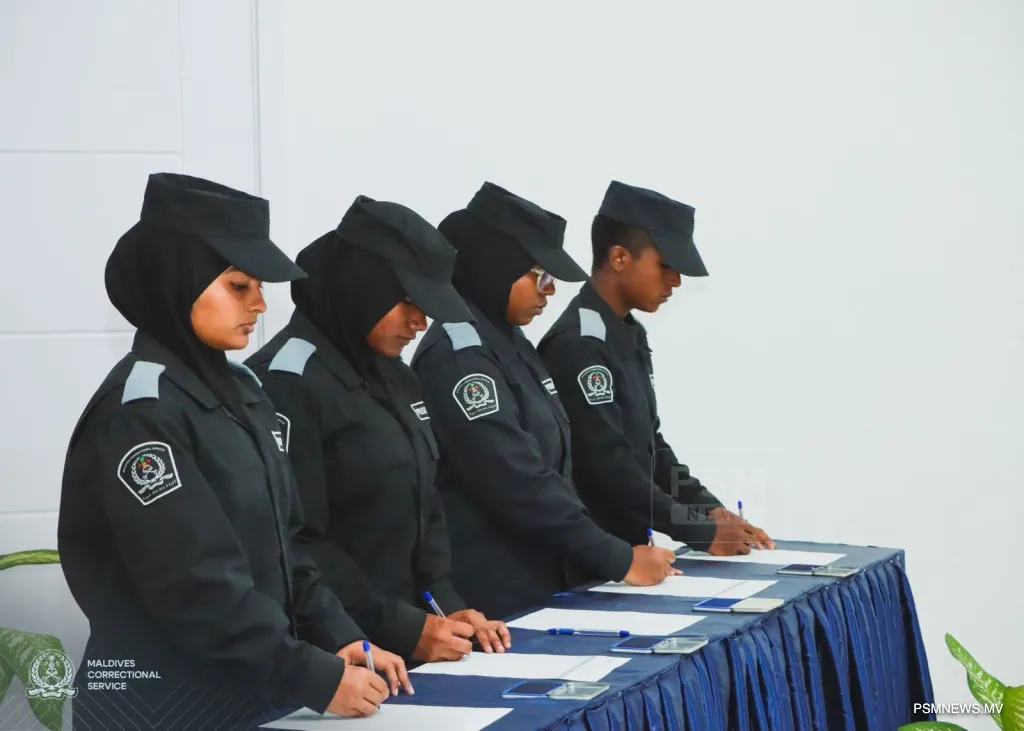 ޖަލަށް ފޯނު ވައްދާ ސިމްގެ ވެރިންނަށް ފިޔަވަޅު އެޅުމަށް ކެބިނެޓުން ނިންމައިފި