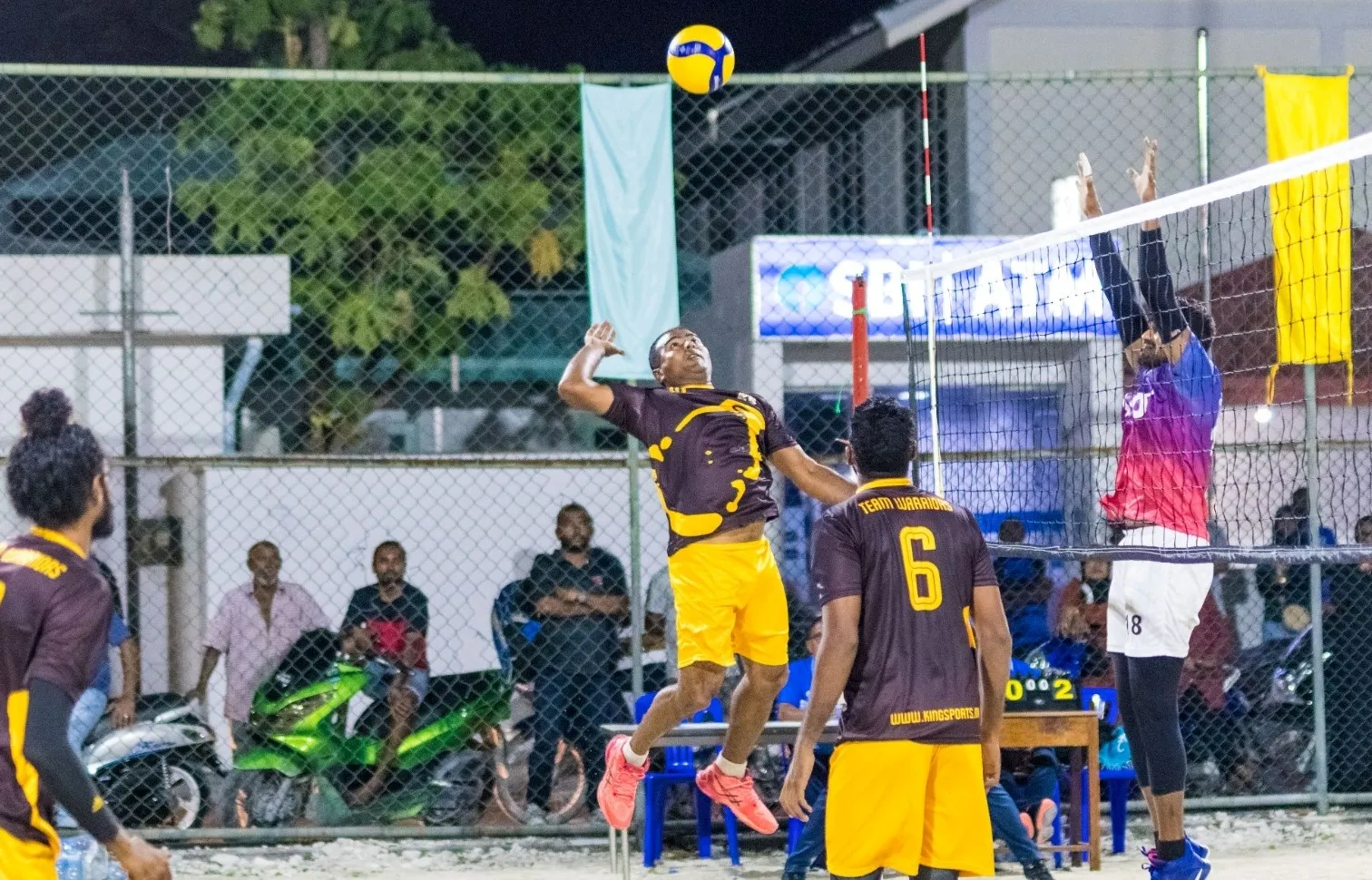 ސަދަން ސްޕޯރޓްސް: ޓީމް ވޯރިއަރސް އާއި މީދު ވޮލީ ޓީމް އަށް ވެސް މޮޅު!