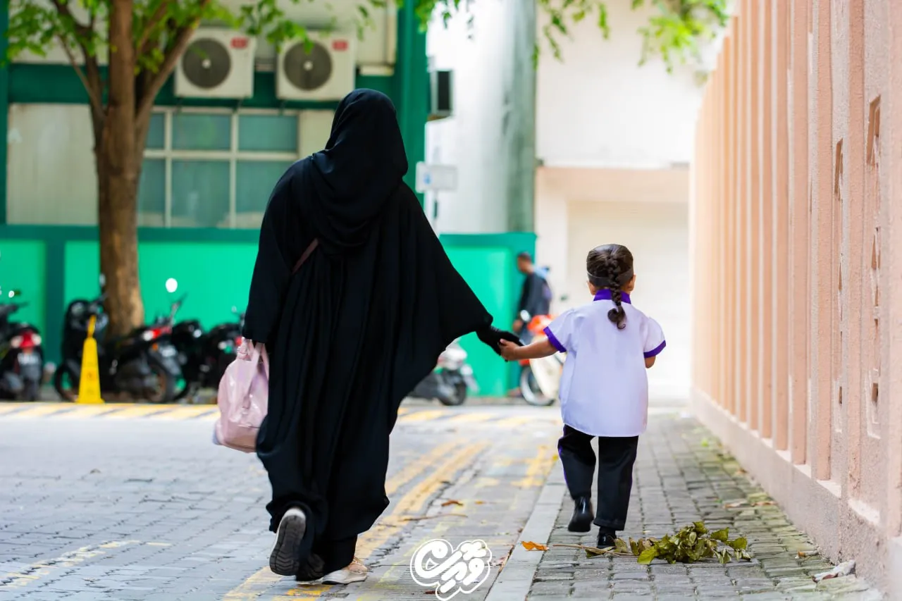 އެކަނި ދަރިން ބަލަހައްޓާ މައިންބަފައިންނަށް ހުސްވިމަހު 4.9 މިލިއަން ރުފިޔާ ދީފި