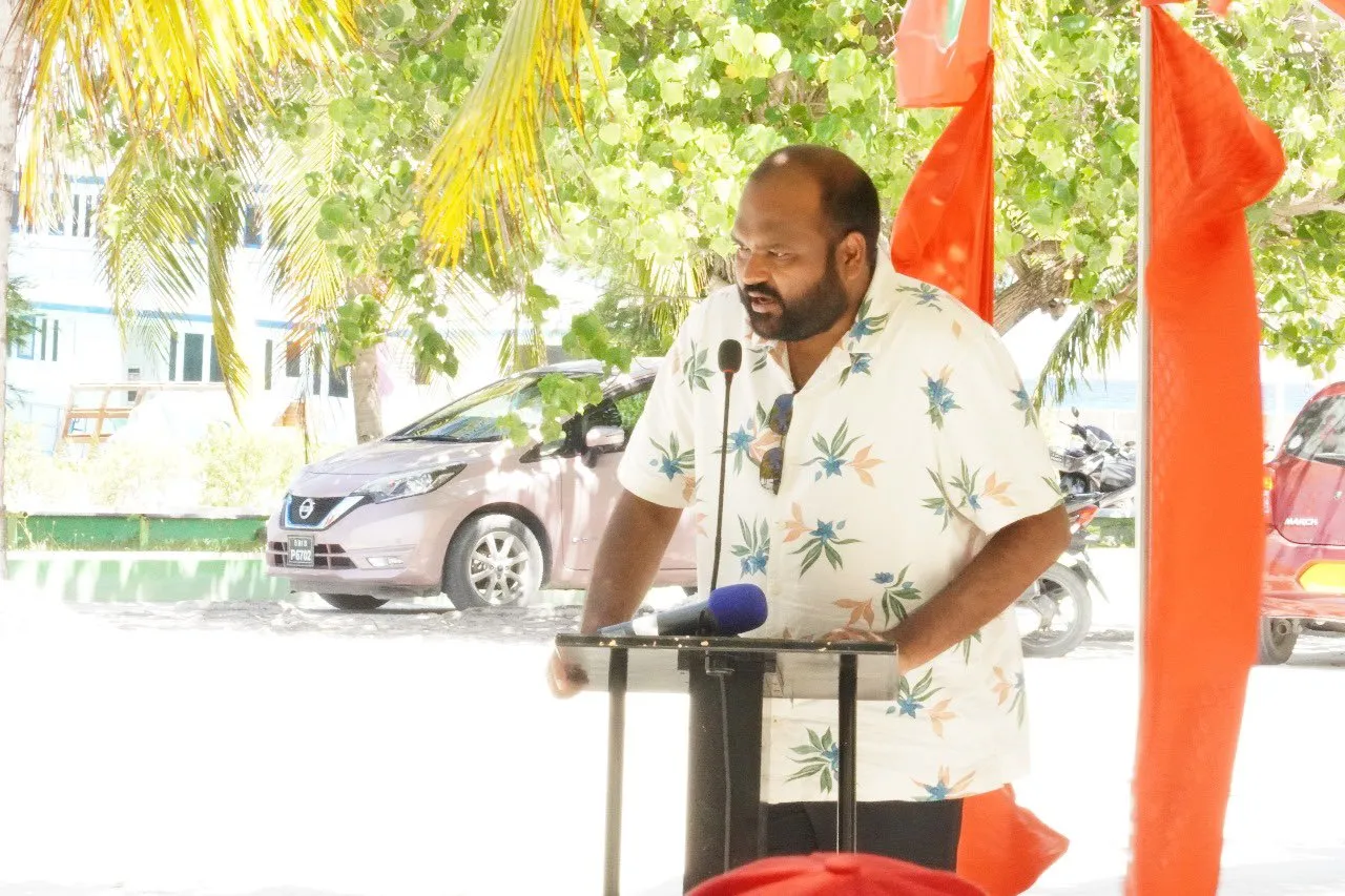 ވެރިއަކަށް ގެންނަންވީ ރައްޔިތުންގެ އަތުގައި އޮންނަ ހައްޤު އަތުނުލާނެ ވެރިއެއް: ޢަލީ ވަޙީދު
