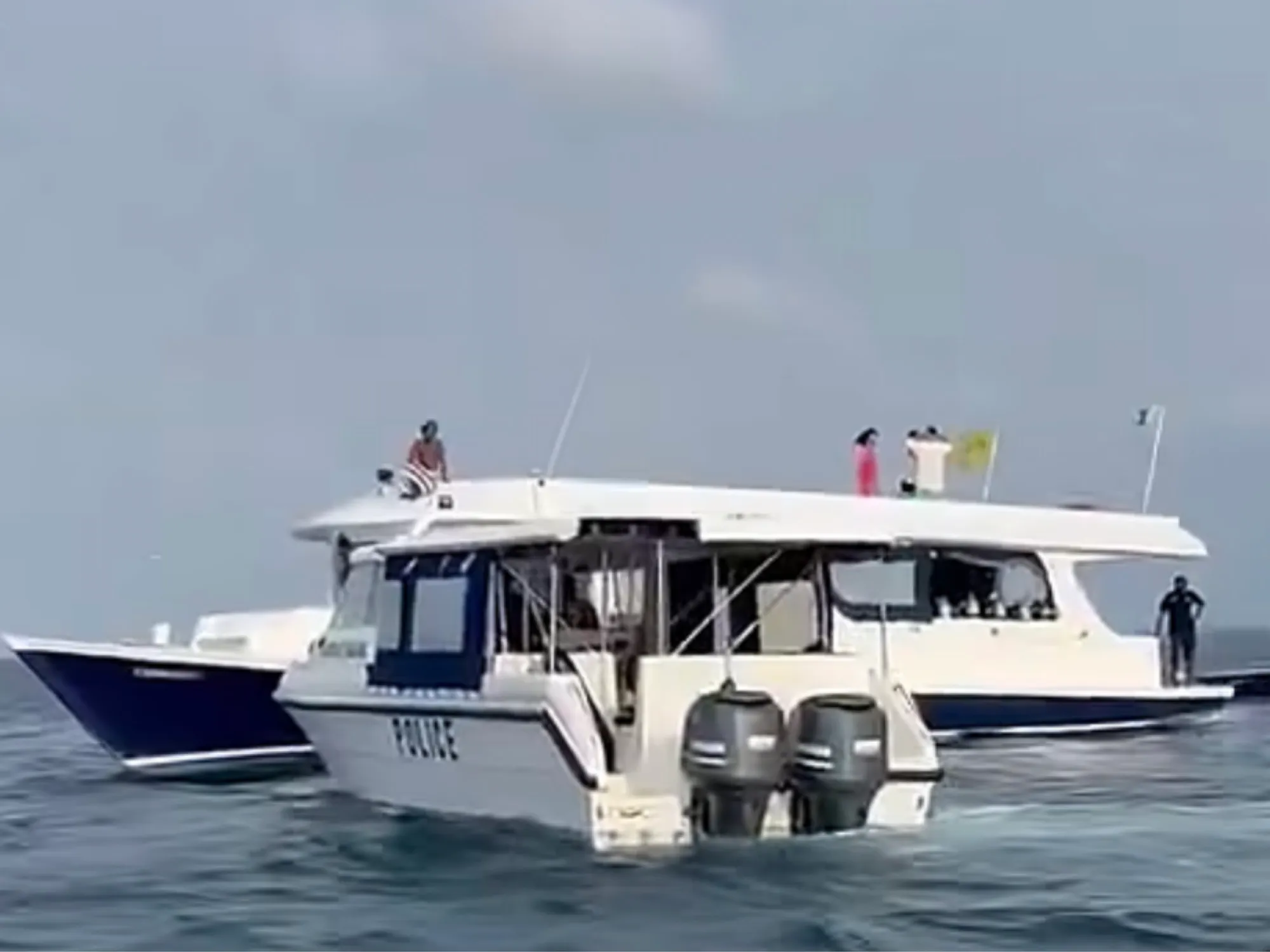 ޑައިވިންއަށް ދިޔަ ބަޔަކު ގެއްލިގެން ހޯދަނީ، އެކަކު މަރުވެފައި އޮއްވާ ފެނިއްޖެ
