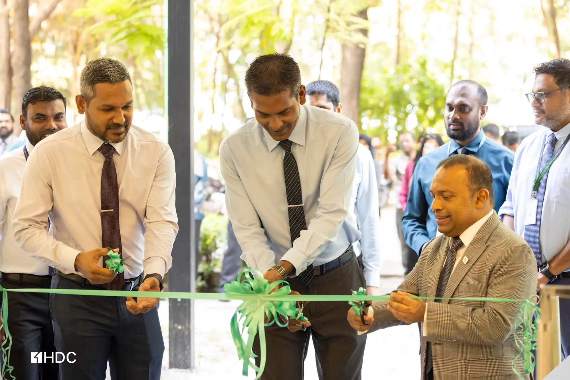 އެމްއައިބީގެ ޑޮލަރު އޭޓީއެމް ހުޅުވުން / ފޮޓޯ:އެޗްޑީސީ