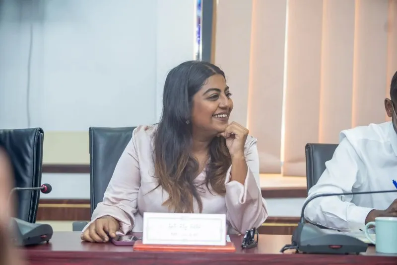ދަ ޑިމޮކްރެޓްސްއިން ގަލޮޅު ދެކުނު ދާއިރާގެ ކައުންސިލަރު ރީހާން އިސްތިއުފާދެއްވައިފި