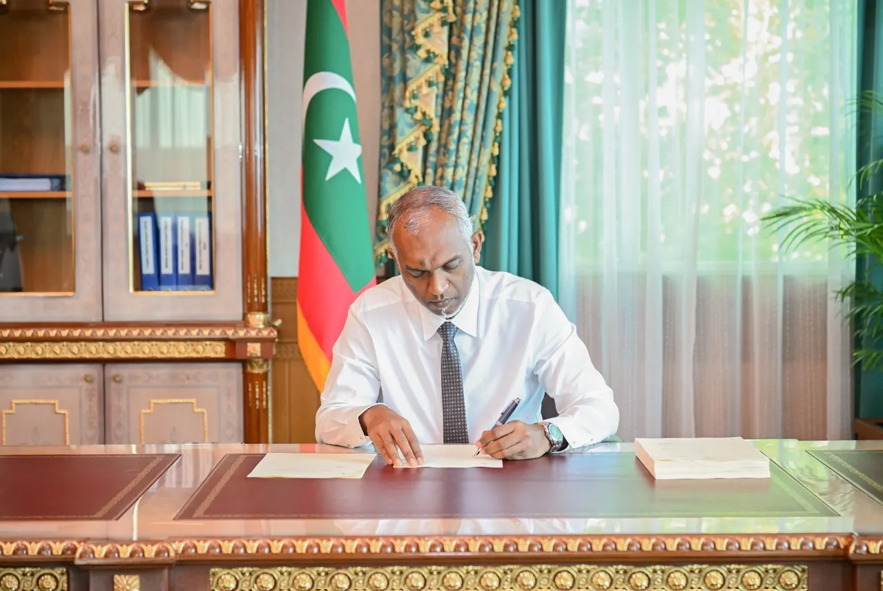ރައީސުލްޖުމްހޫރިއްޔާ ޑރ.މުހައްމަދު މުއިއްޒު