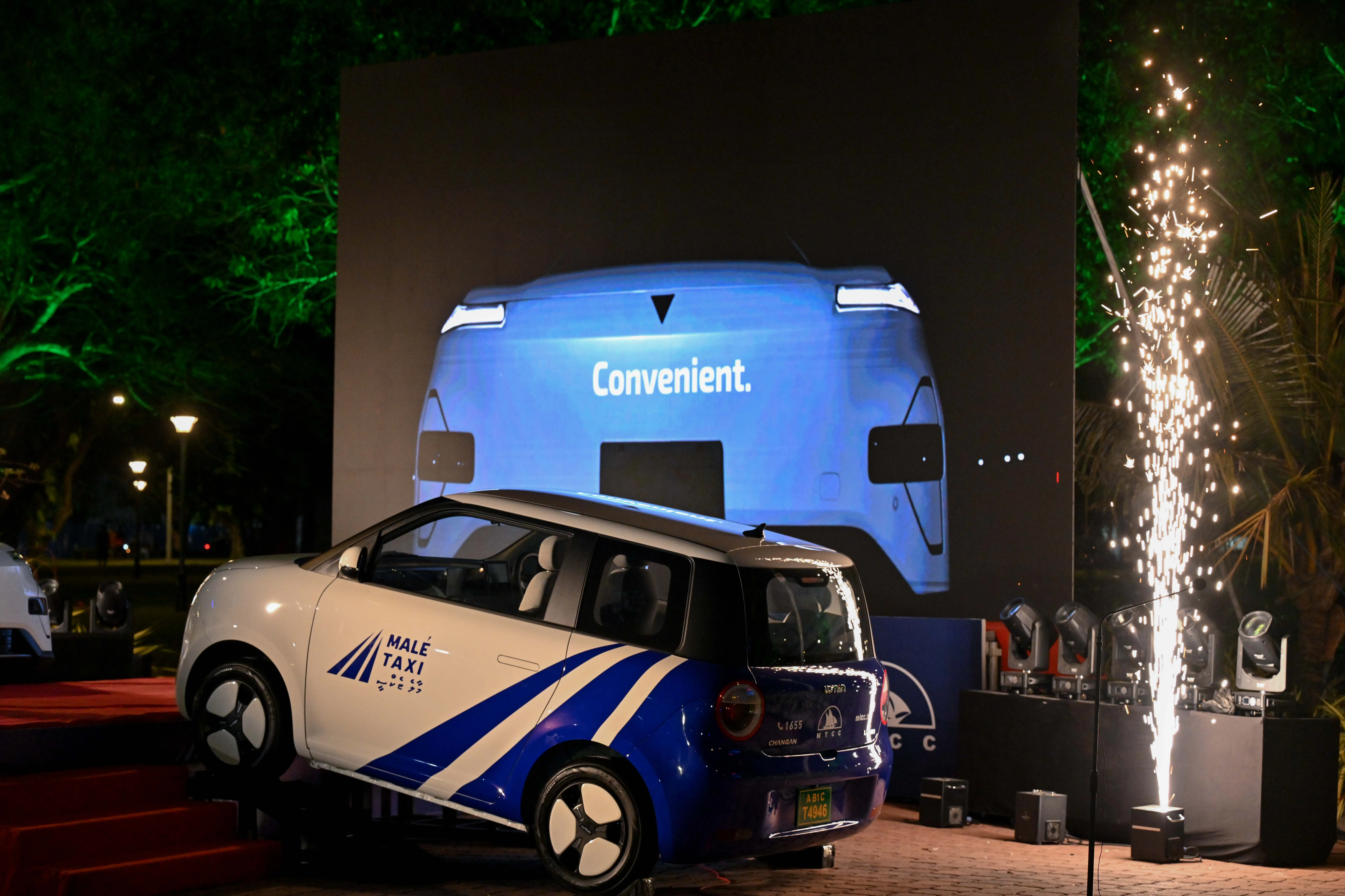 މާލޭ ޓެކްސީ ލައިންގެ ޚިދުމަތް އިފުތިތާޙްކޮށްފި