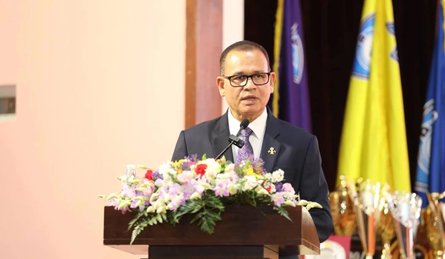 މަތީ ތަޢުލީމް ޙާޞިލްކުރުމުގައި އާބަން ޑިވޮލޮޕްމަންޓް މުހިންމު: ވަޒީރު އާދަމް ޝަރީފު