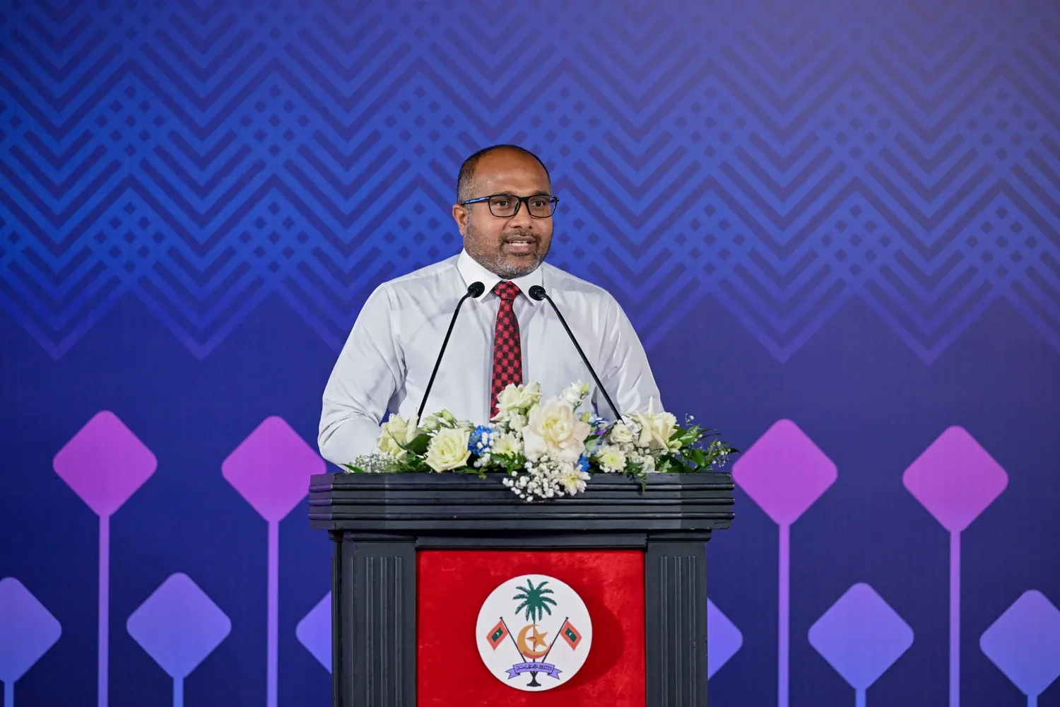 ސައިލަންސަރު މޮޑިފައިކޮށްގެން ސައިކަލު ދުއްވާ މީހުން ހުއްޓުވާނަން: ހޯމް މިނިސްޓަރ