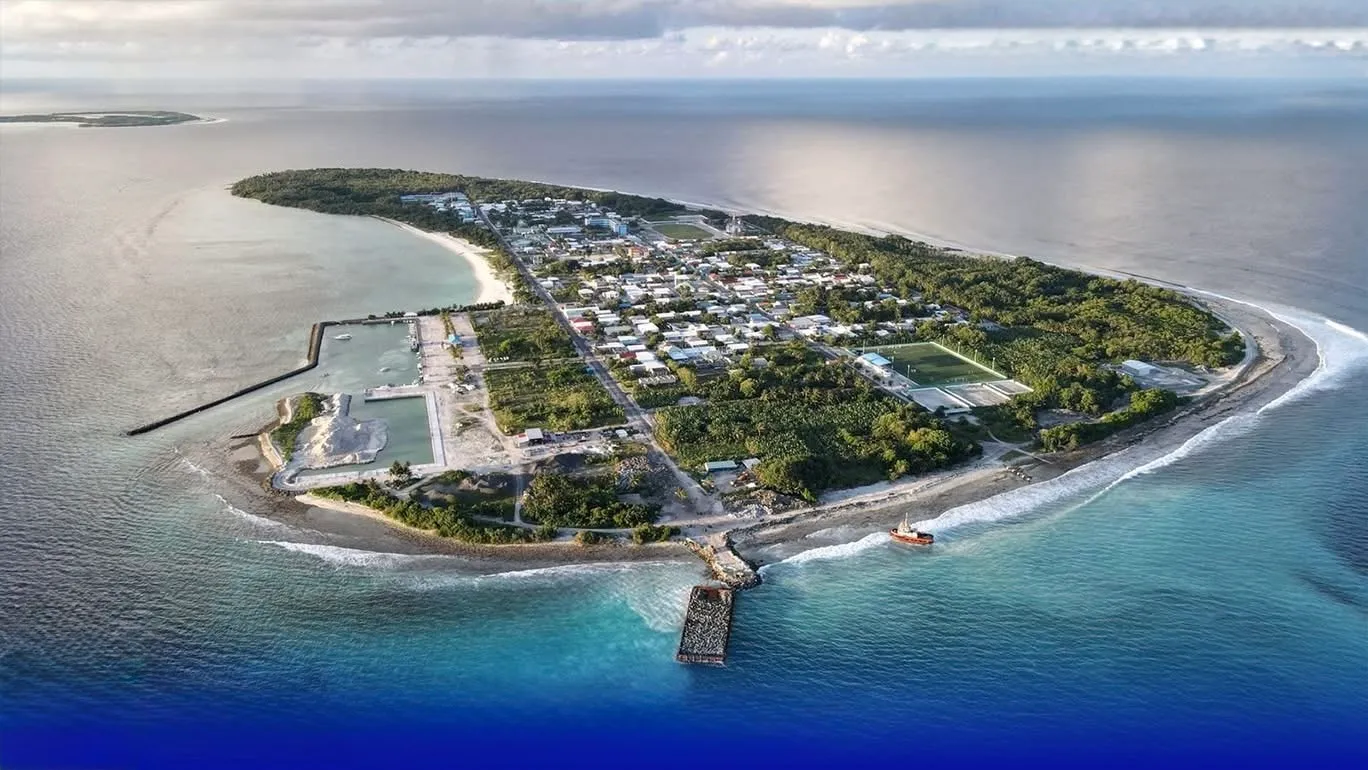އަނބިމީހާއަށް "ފަލައޭ" ބުނި މީހާއާ ދިމާއަށް ކަތިވަޅިއެއް ހިފައިގެން ދިޔަ މީހަކު ހައްޔަރުކޮށްފި