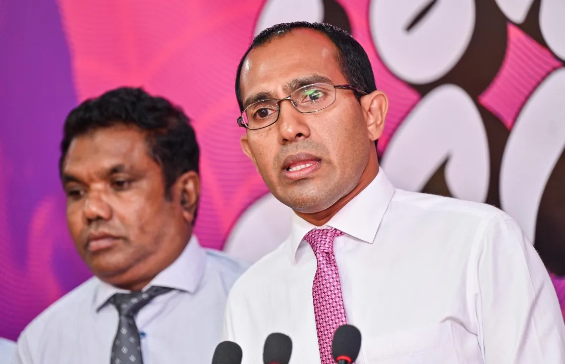 މަލީހު ޕީޕީއެމުން ވަކިކޮށްފި
