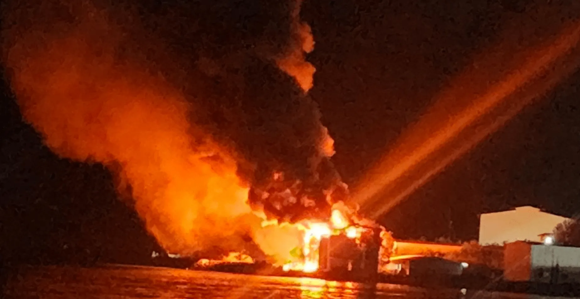 Over 74 AFCON workers injured  in last night's K. Gulhifalhu fire