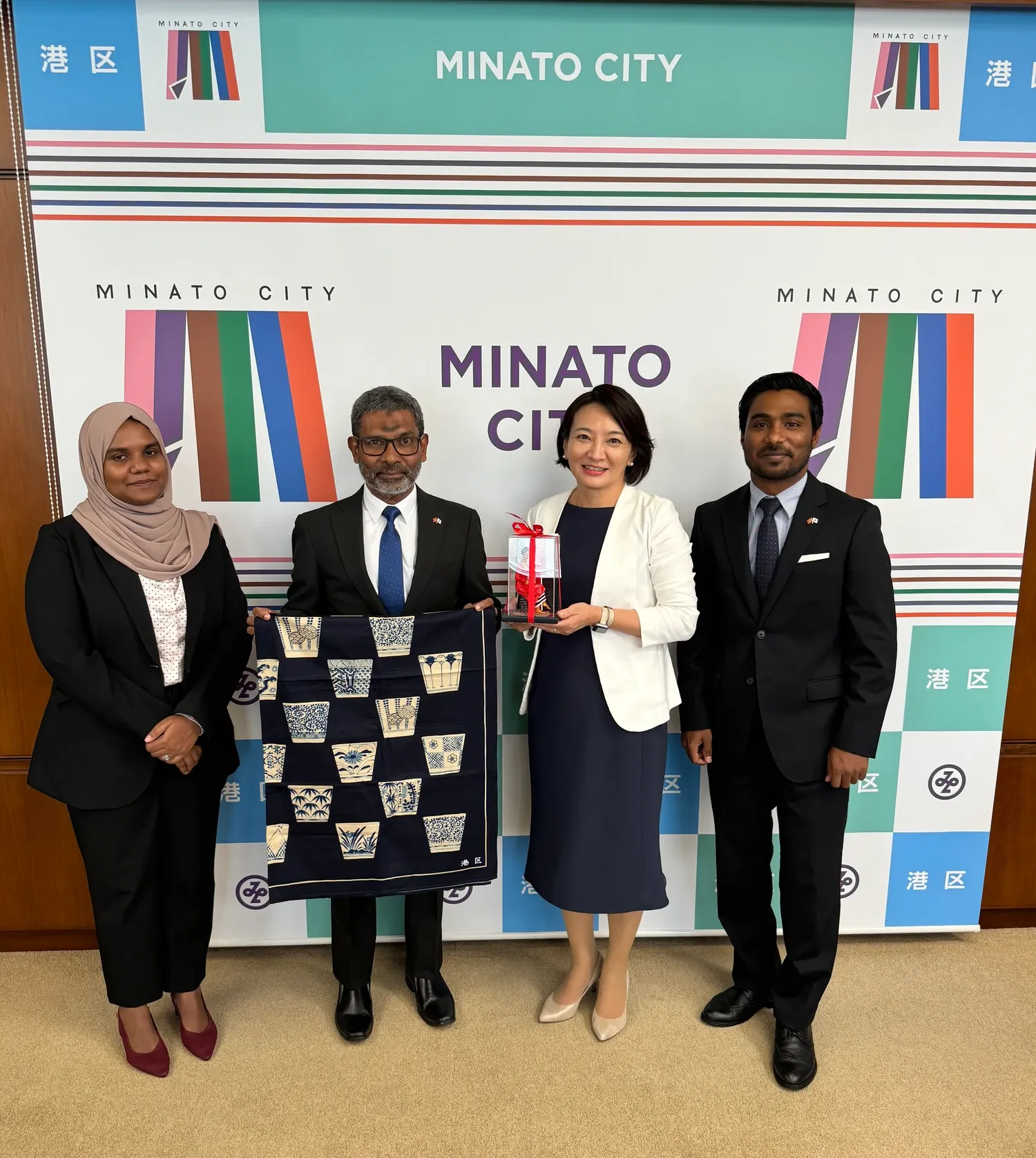 ސަފީރުގެ ނާއިބު އަހްމަދު އާދިލް ޖަޕާން މިނާތޯ ސިޓީގެ މޭޔަރ އާ ބައްދަލުކުރައްވައިފި