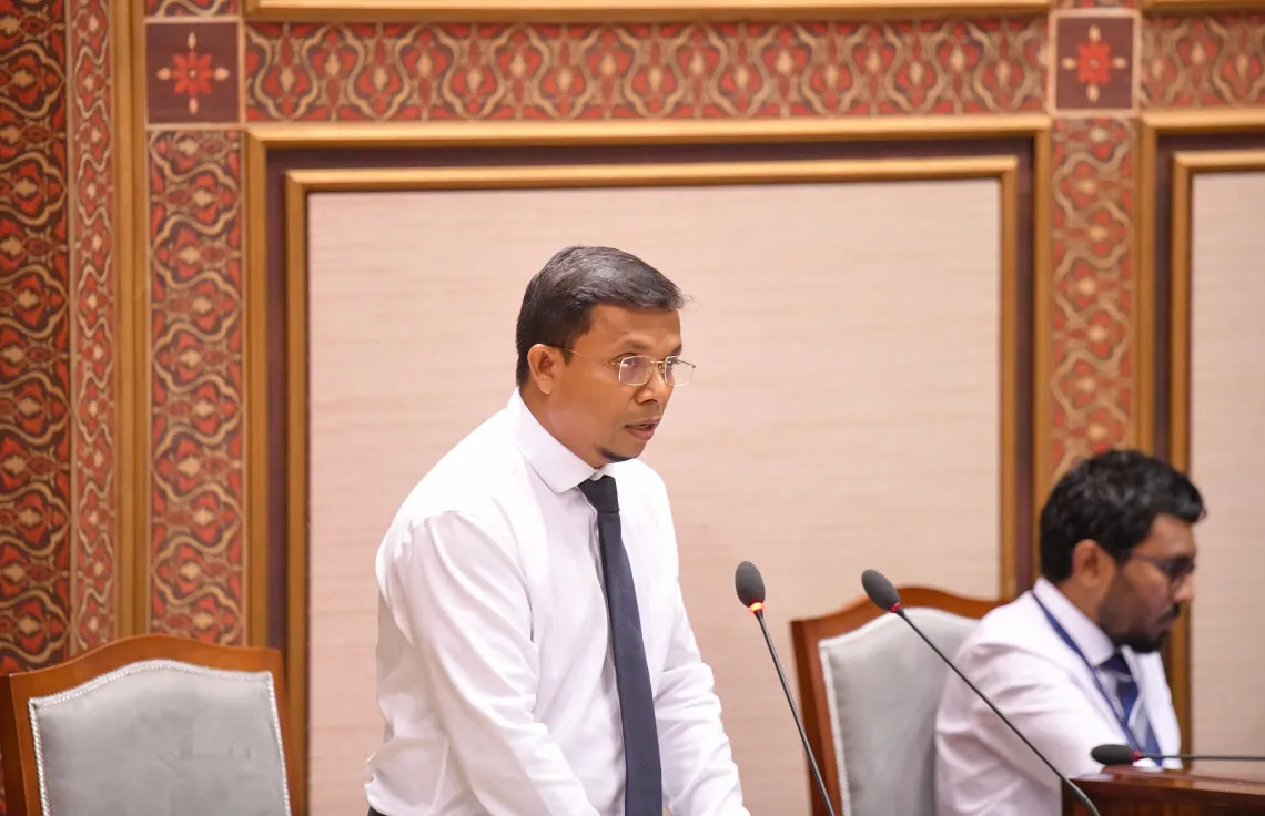 މާލީ ވަޒީރު ޑރ. މުހައްމަދު ޝަފީގު: ފޮޓޯ/ މަޖިލިސް