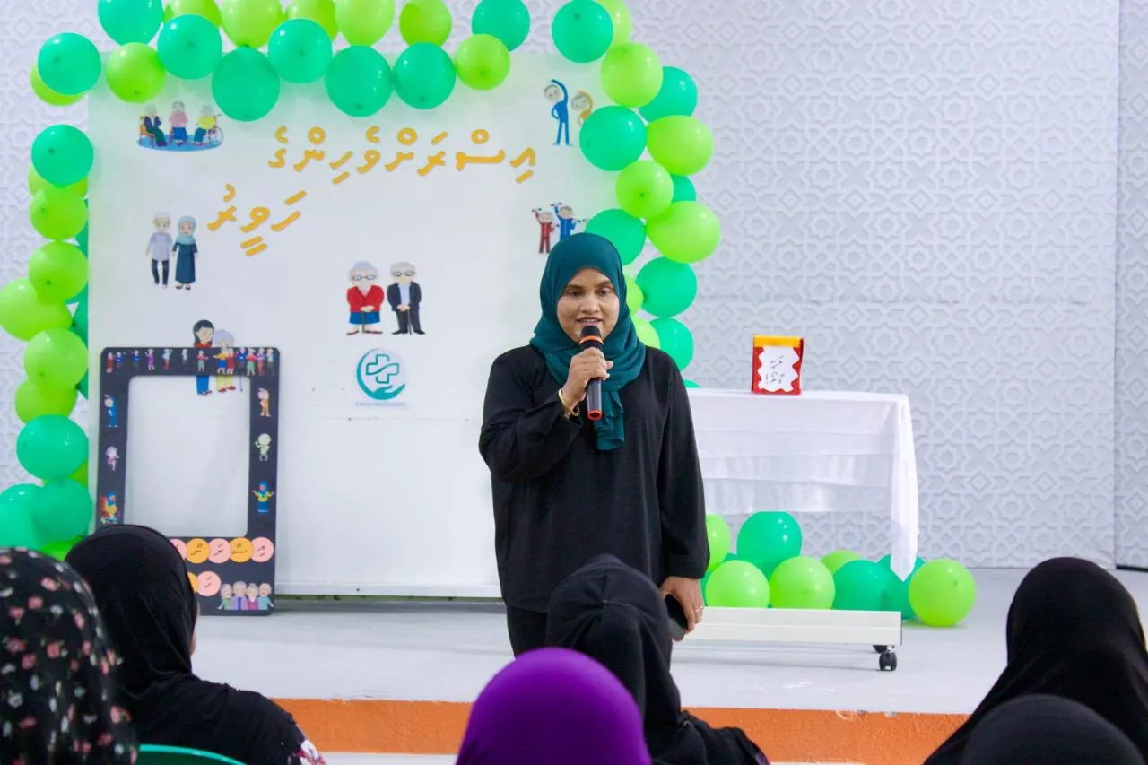 އާއިލީ ތަރައްޤީއާ ބެހޭ ވުޒާރާއިން ކުރިއަށްގެންދިޔަ ޕްރޮގްރާމެއްގެ ތެރެއިން.. ފޮޓޯ: އާއިލާއާ ބެހޭ ވުޒާރާ