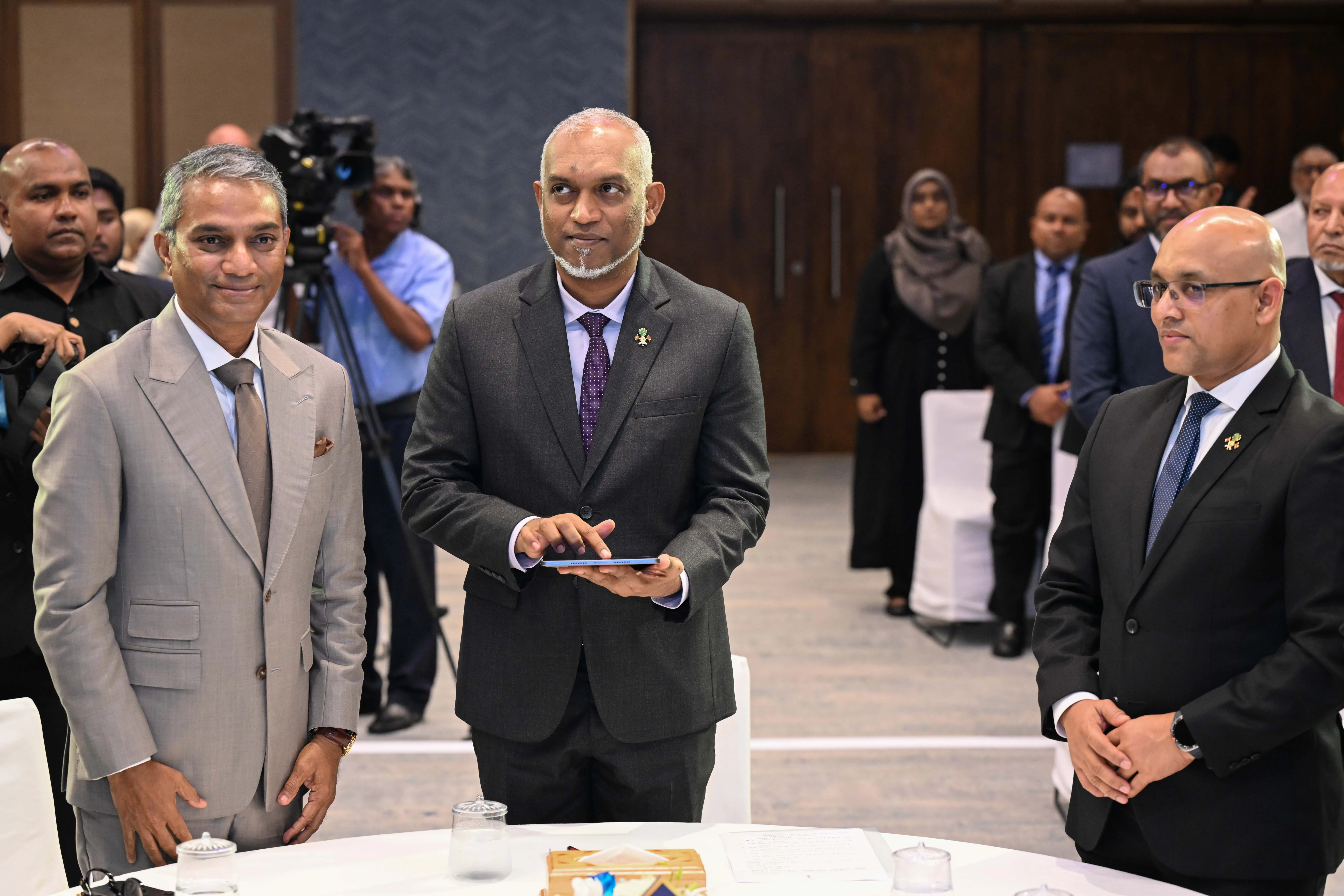 President Launches Maldives Premier Bank’s Digital Banking Platforms