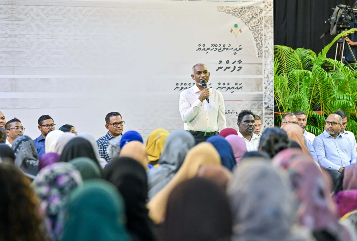 ރޭގެ ބައްދަލުވުމުގައި ރައީސް ވާހަކަދައްކަވަނީ: ފޮޓޯ/ ރައީސް އޮފީސް