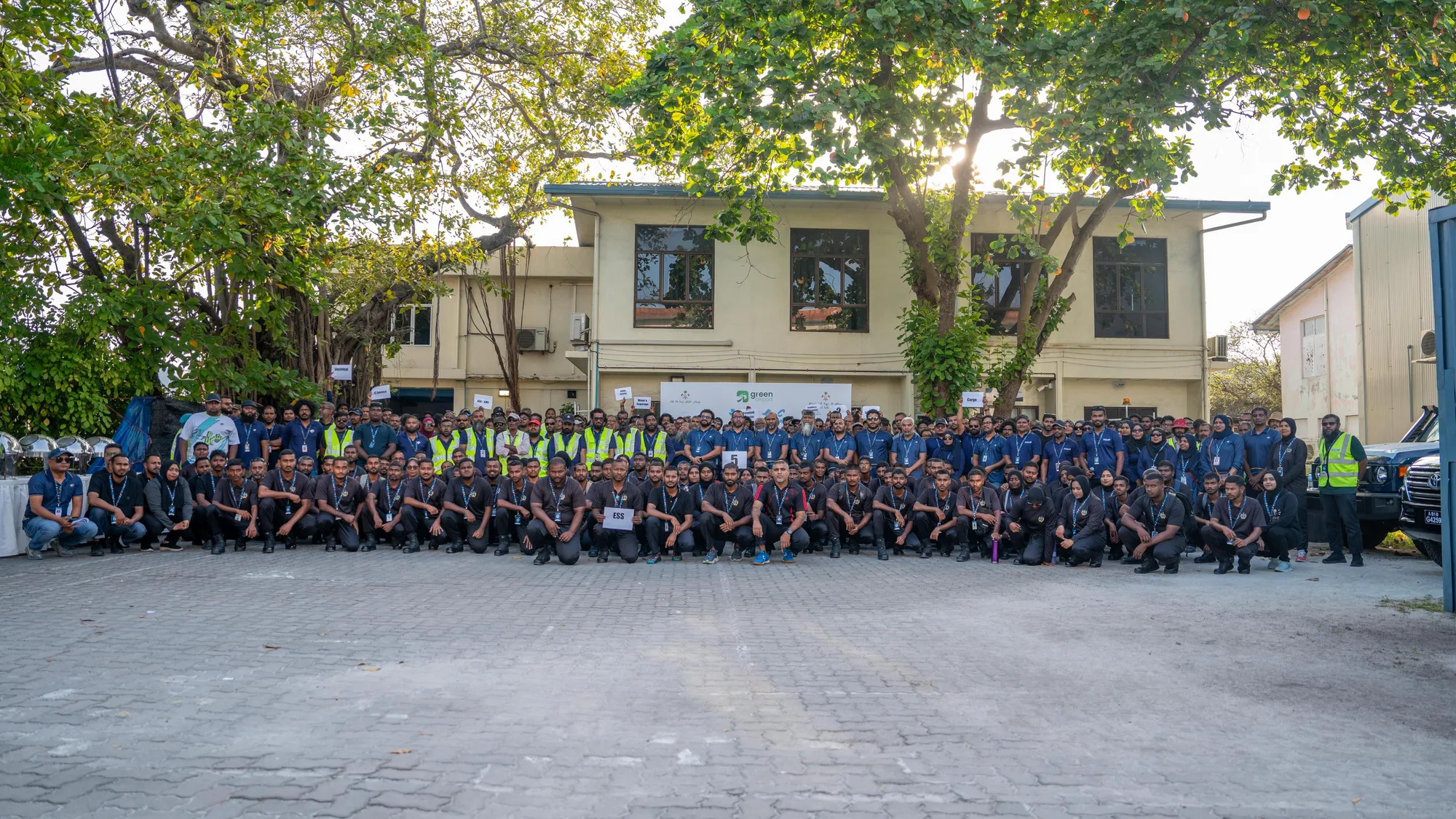 އެމްއޭސީއެލްގެ މުވައްޒަފުން "ރޯދަ ސާފު" ޕްރޮގްރާމްގައި---ފޮޓޯ: އެމްއޭސީއެލް