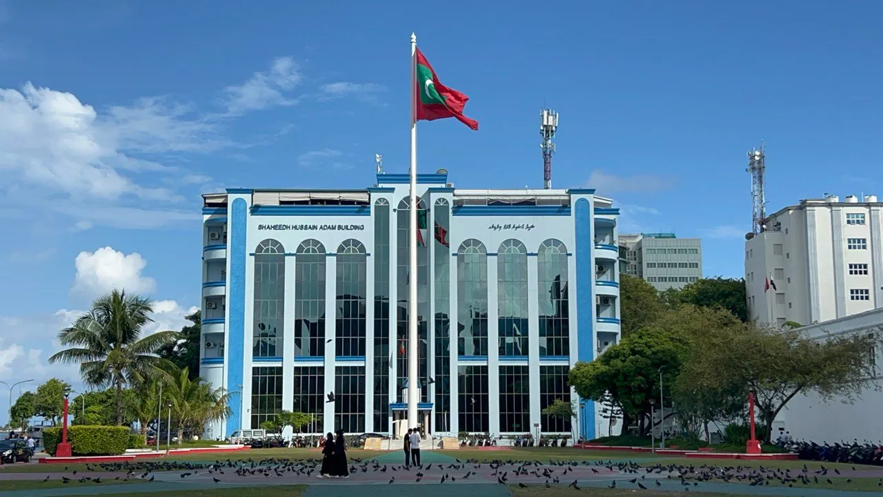 މާލޭގެ ގެސްޓް ހައުސްއެއްގައި  މީހަކު މަރުވެފައި އޮއްވައި ފެނިއްޖެ