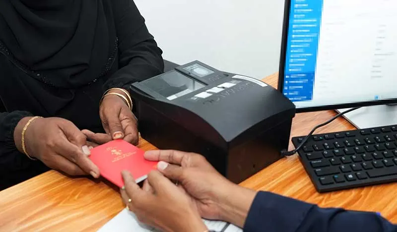 ޕާސްޕޯޓް ބުކްލެޓް ލިބުން ދަތިވުމުން، އާ ޕާސްޕޯޓް ދޫކުރުމުގެ އުސޫލަށް ބަދަލެއް