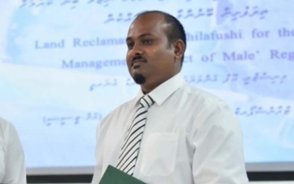 ފުއްގިރި މައްސަލަ: ކުރިކް ރިޒާގެ ފިންގަ ޕްރިންޓް ރިޕޯޓު ހެދި ފަރާތުގެ ހެކިބަސް ނަގައިފި
