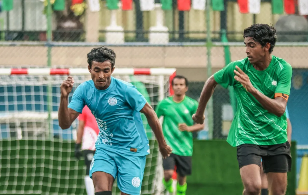 ފަސޭހަކަމާއި އެކު ސޮނޭވާފުށި ބަލިކޮށް ގުރޫޕްގެ އެއްވަނަ ޓީމުގެ ގޮތުގައި ފިނޮޅު ސެމީއަށް!