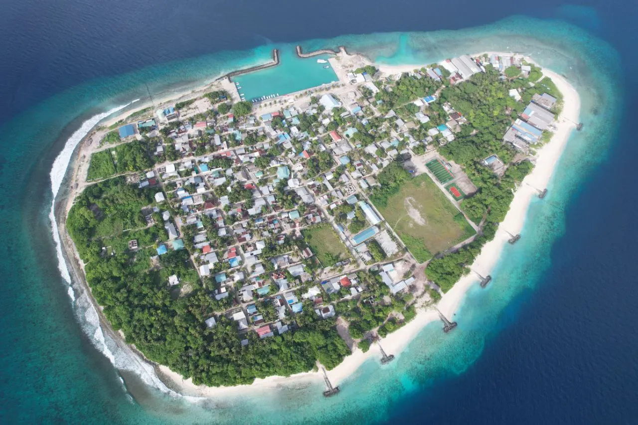 ގޯތި ލިބުނު އިންނަމާދޫ ރައްޔިތުންނަށް 8 އަހަރު ވީއިރުވެސް، ކަރަންޓްގެ ޚިދުމަތް ނުލިބިފައި