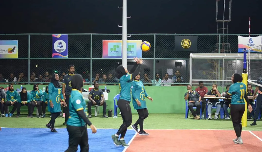 ފަސޭހަކަމާއި އެކު ޕޮލިސް ބަލިކޮށް ފައިނަލްގެ ދެވަނަ ޖާގަ ޓީމު ހިޔާ ބޮޓްލިންއަށް