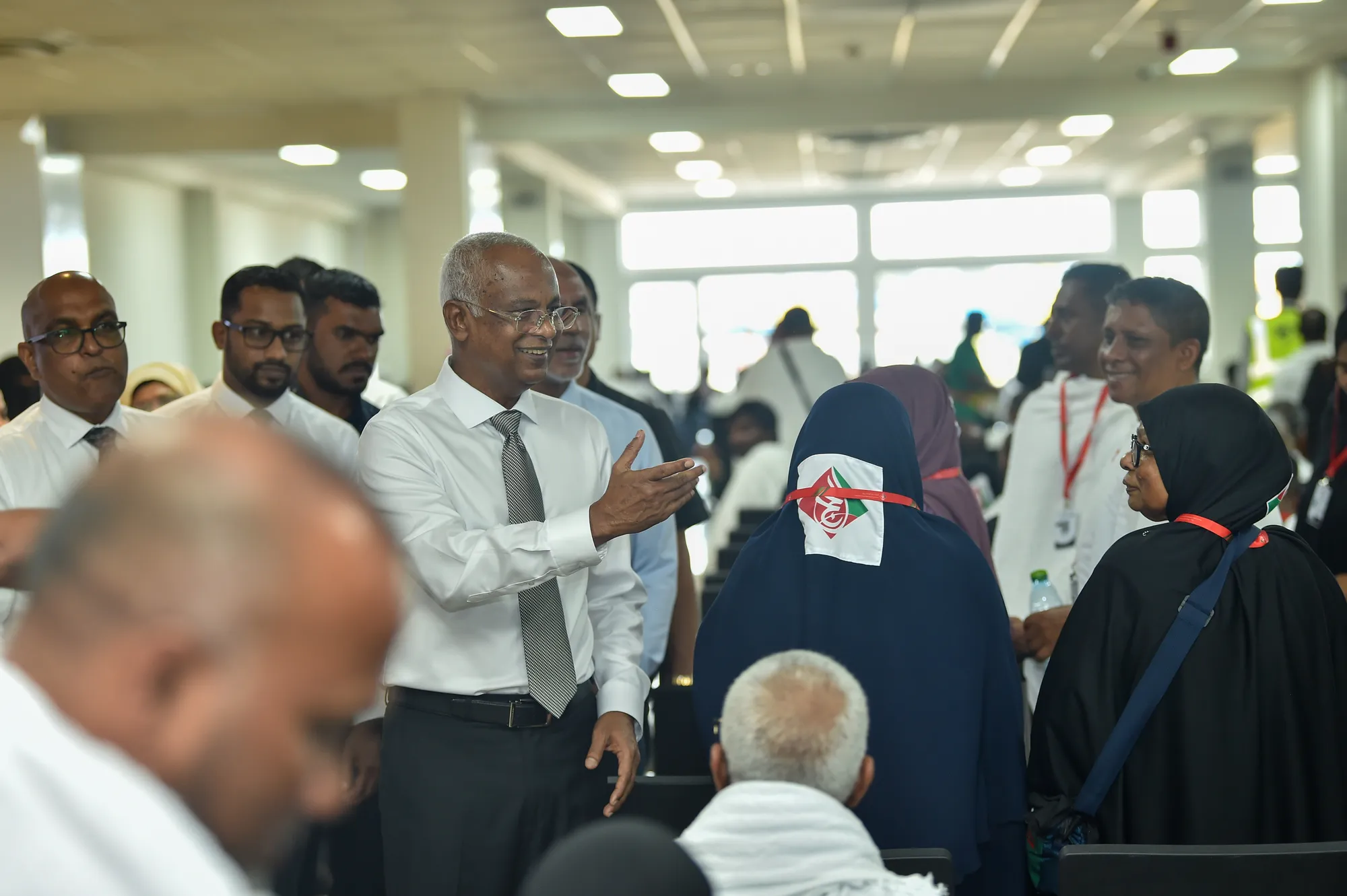 ދިވެހި ޙައްޖާޖީންގެ އެންމެ ފަހު ގްރޫޕަށް އަލްވަދާޢު ކިޔުމަށް ރައީސް ޞާލިޙް އެއަރޕޯޓަށް