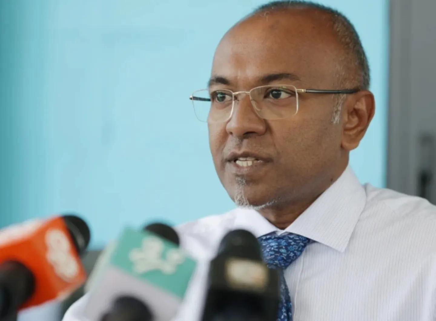 އެއްވެސް ކެންޑިޑޭޓަކަށް ތާއީދު ނުކުރުމަށް ޑިމޮކްރެޓްސްއިން ނިންމައިފި