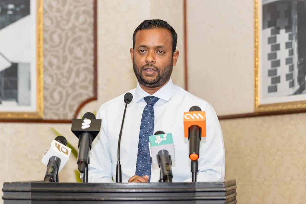މިހާތަނަށް ބެލި ބެލުމުން ތިލަމާލެ ބްރިޖުގެ ކޮލިޓީއާމެދު ކަންބޮޑުވުމެއް ނެތް: މިނިސްޓަރ