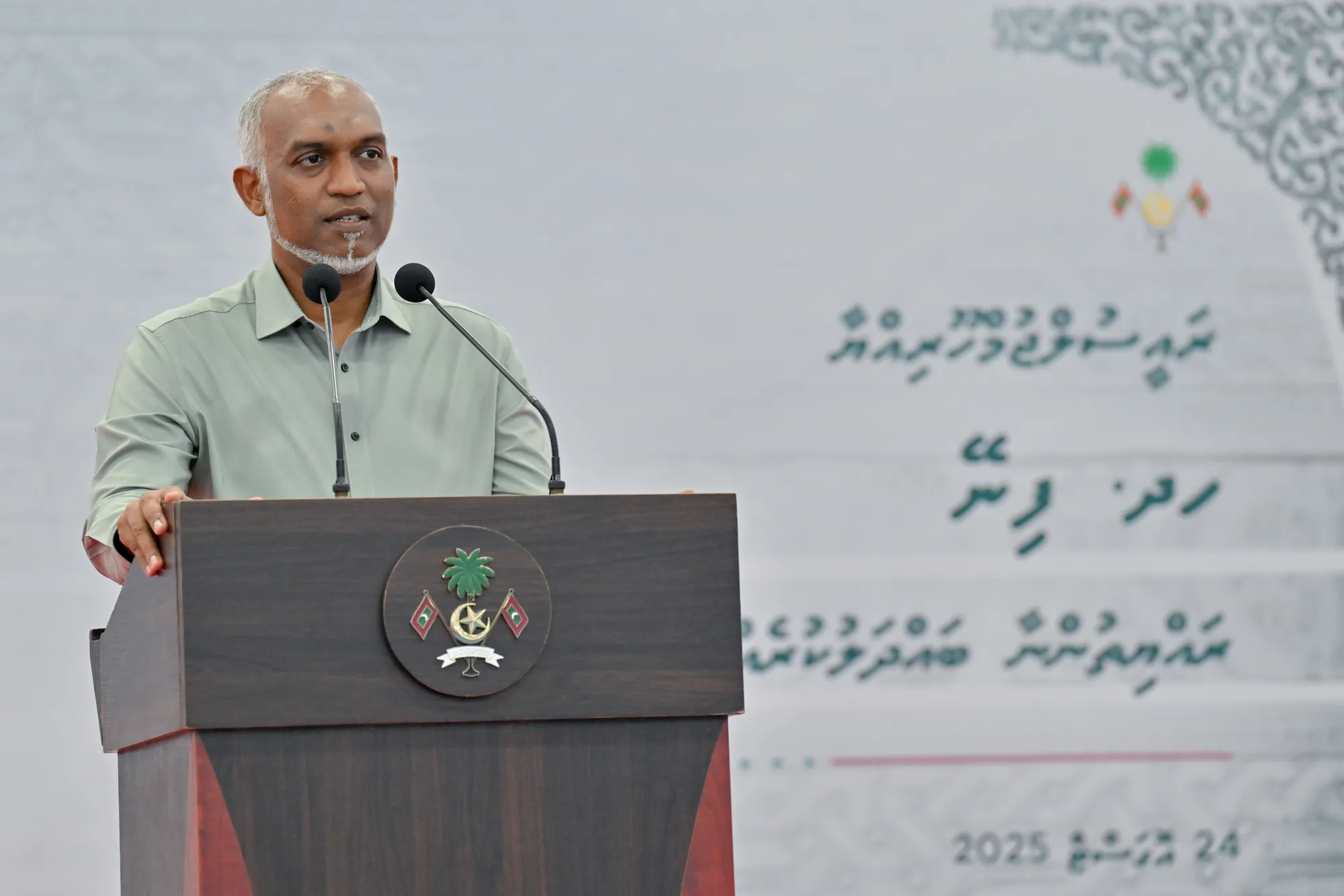 ރައީސް ދެއްވީ ރައްޔިތުން އެދޭގޮތަށް ފިނޭ ބަނދަރުގެ މަސައްކަތް ކޮށްދެއްވާނެ ކަމަށް