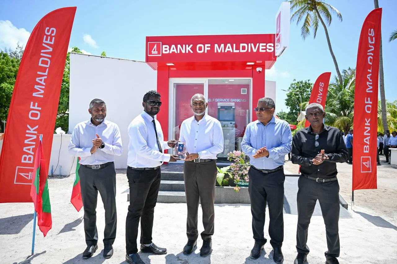BML Launches ATM Service in HDh. Nellaidhoo