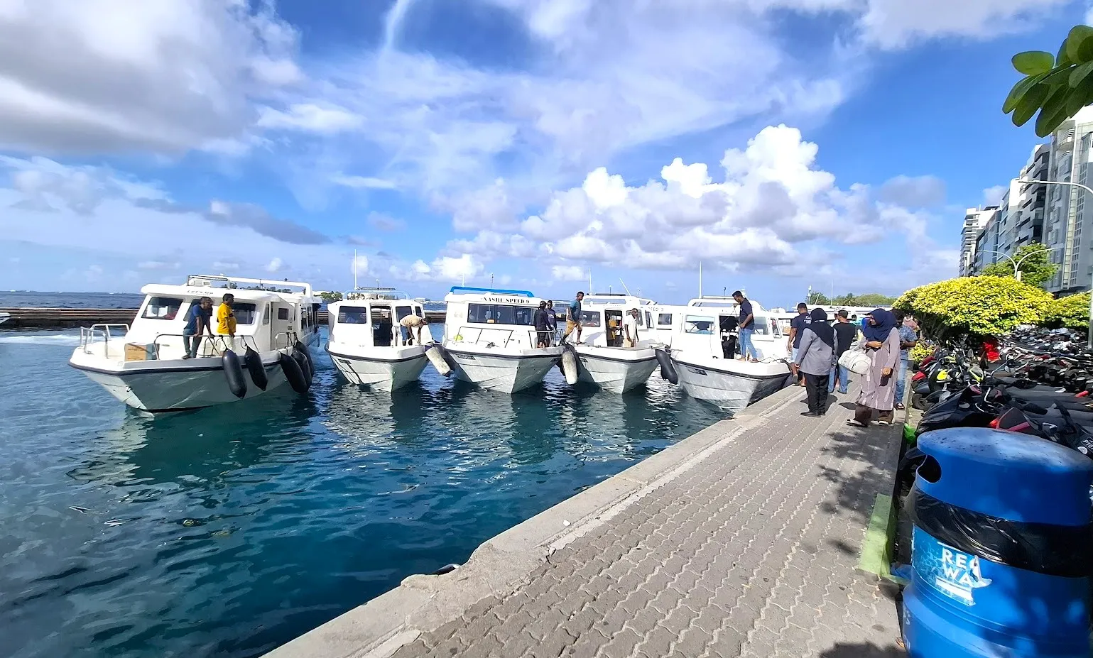 ފެރީ ލޯންތަކެއް.. ފޮޓޯ/؛ ވޮއިސް