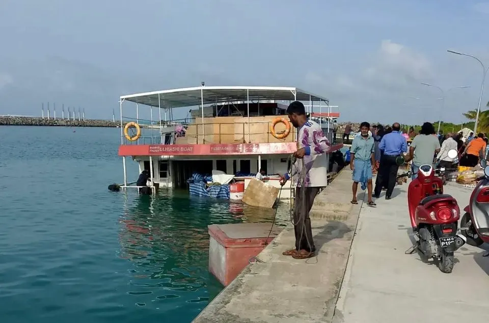 އަޑިއަށްދިޔަ ބޯޓު ބިލެތްފަހި ބަނދަރުގައި: