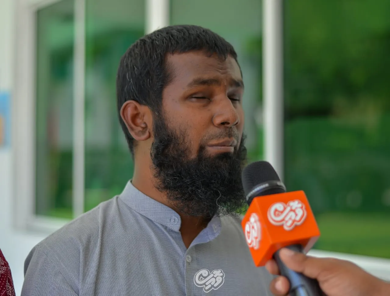 ލޯފަން މީހުންނަށް އެހީތެރިއަކާ ނުލާ ވޯޓުލެވުން: "މިއީ އަޅުގަނޑުމެންގެ ބޮޑު ގުރުބާނީއެއްގެ ނަތީޖާ!"