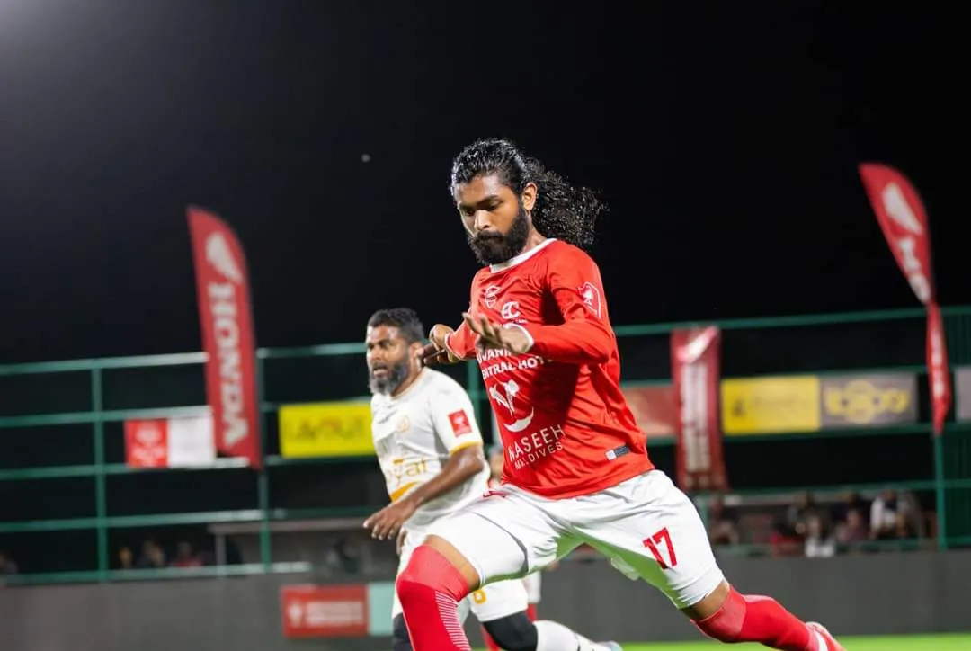 ޝަމާލްގެ ހެޓްރިކާއެކު ލެޖެންޑްސް ކަޓުވާލުމަށްފަހު މިސްކިތްމަގު ސެމީފައިނަލަށް