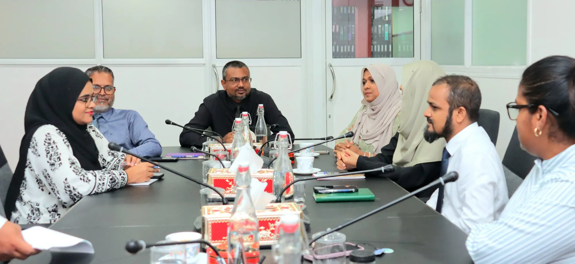 އަމިއްލަ ދިރިއުޅުމުގެ ސިއްރުތައް ހިފެހެއްޓުމަށާއި ސުލޫކީ މިންގަނޑުތަކަށް ހުރުމަތްތެރިކޮށް ހިތުމަށް މީޑިއާތަކަށް އިލްތިމާސްކޮށްފި