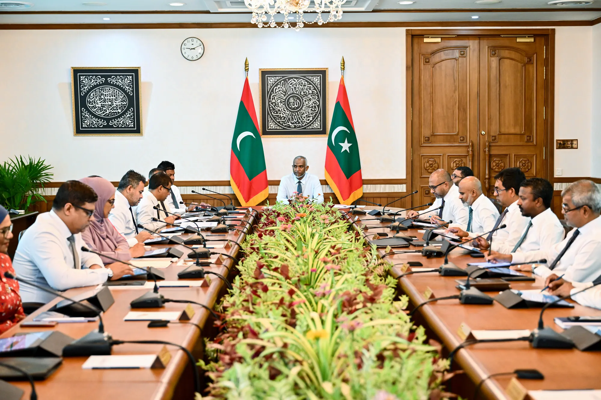 ދިހަ ބާވަތުގެ މޭވާއާއި ތަރުކާރީ އަދި ބައެއް އެހެން ކާބޯތަކެތި ސަރުކާރުން ގަނޑުކޮށް އެތެރެކުރަން ނިންމައިފި