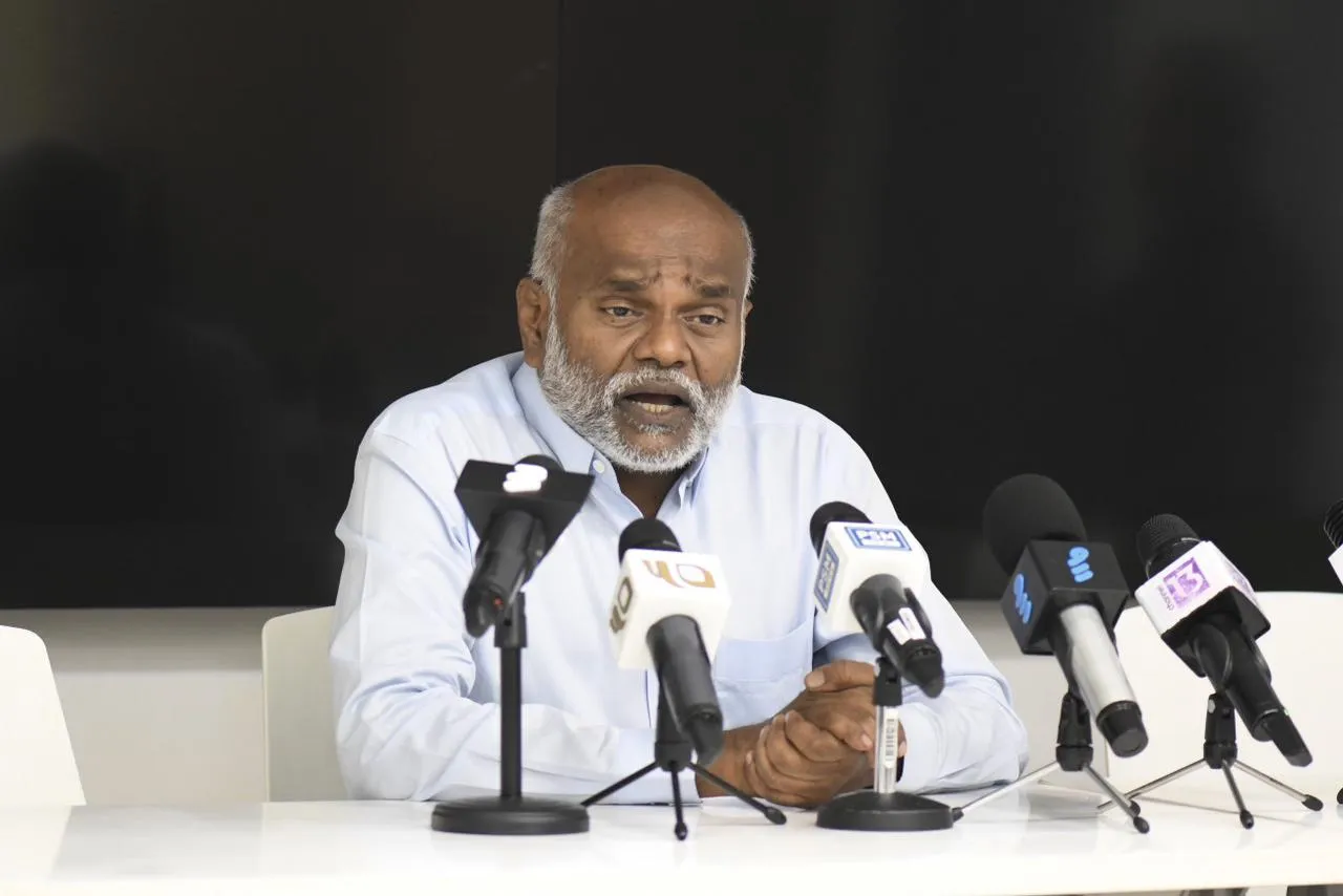 ޗާގޯސް މައްސަލަ: އިހުމާލުވި ފަރާތްތައް ޒިންމާ ކުރުވަން ޑރ މުނައްވަރު ގޮވާލައްވައިފި