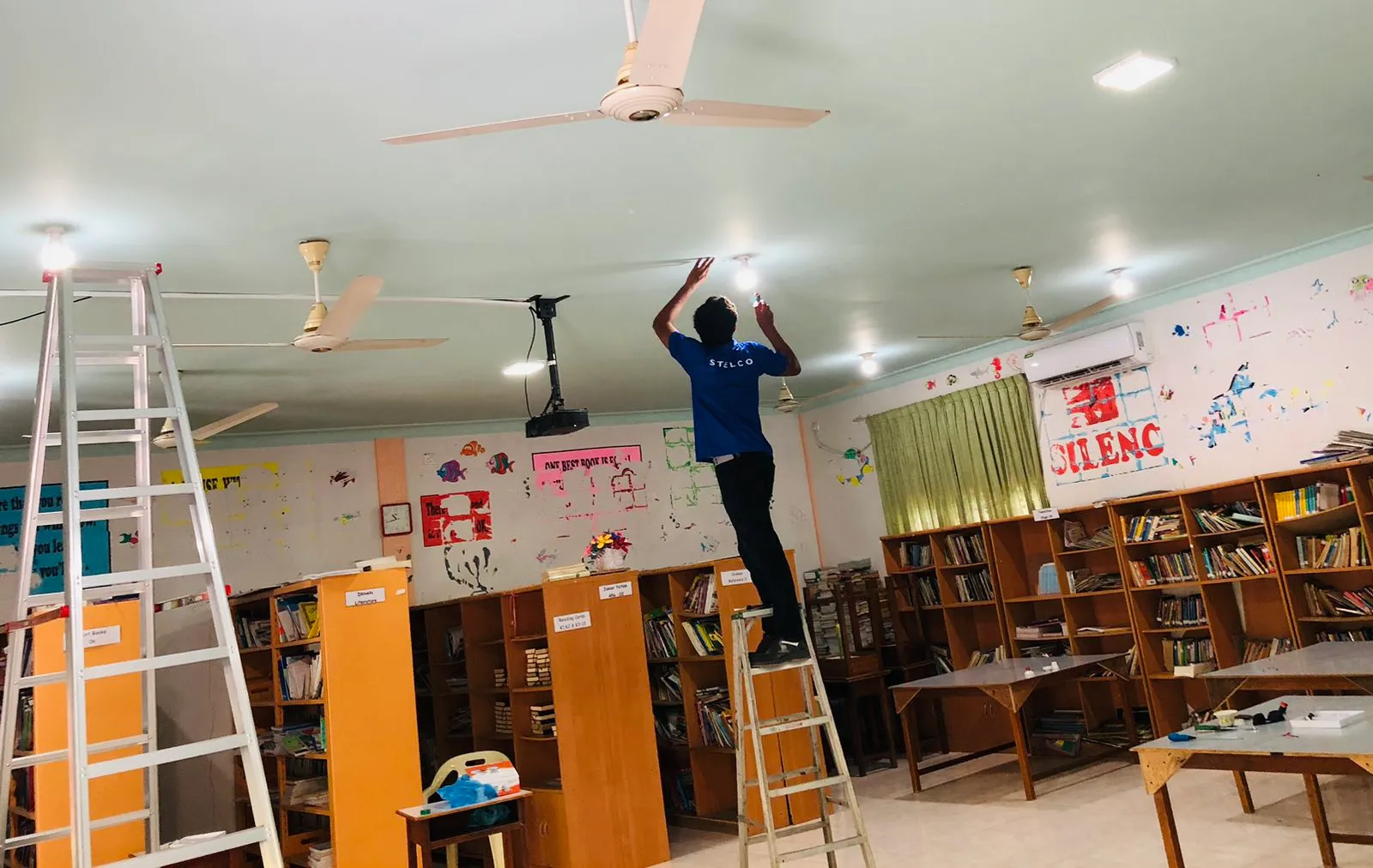 ހިންމަފުށީ ސުކޫލަށް ދިމާވެފައިވާ ކަރަންޓުގެ މައްސަލަތަކެއް ސްޓެލްކޯއިން ހައްލުކޮށްދީފި