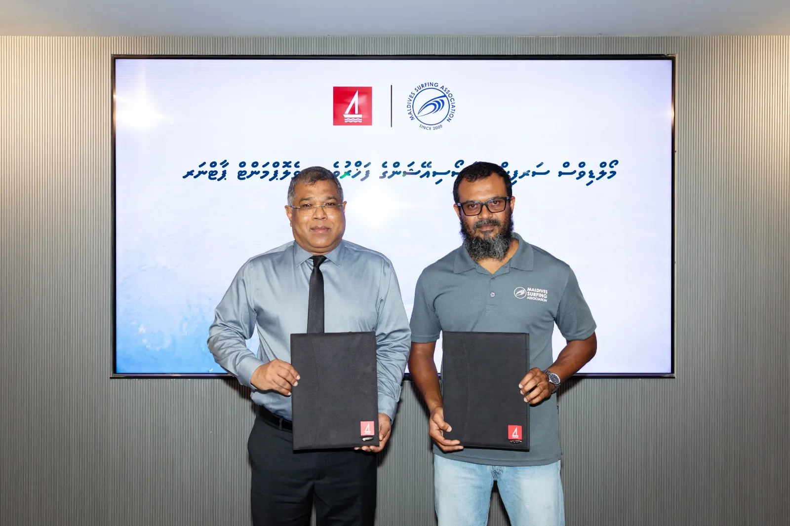Bank of Maldives renews partnership with Maldives Surfing Association