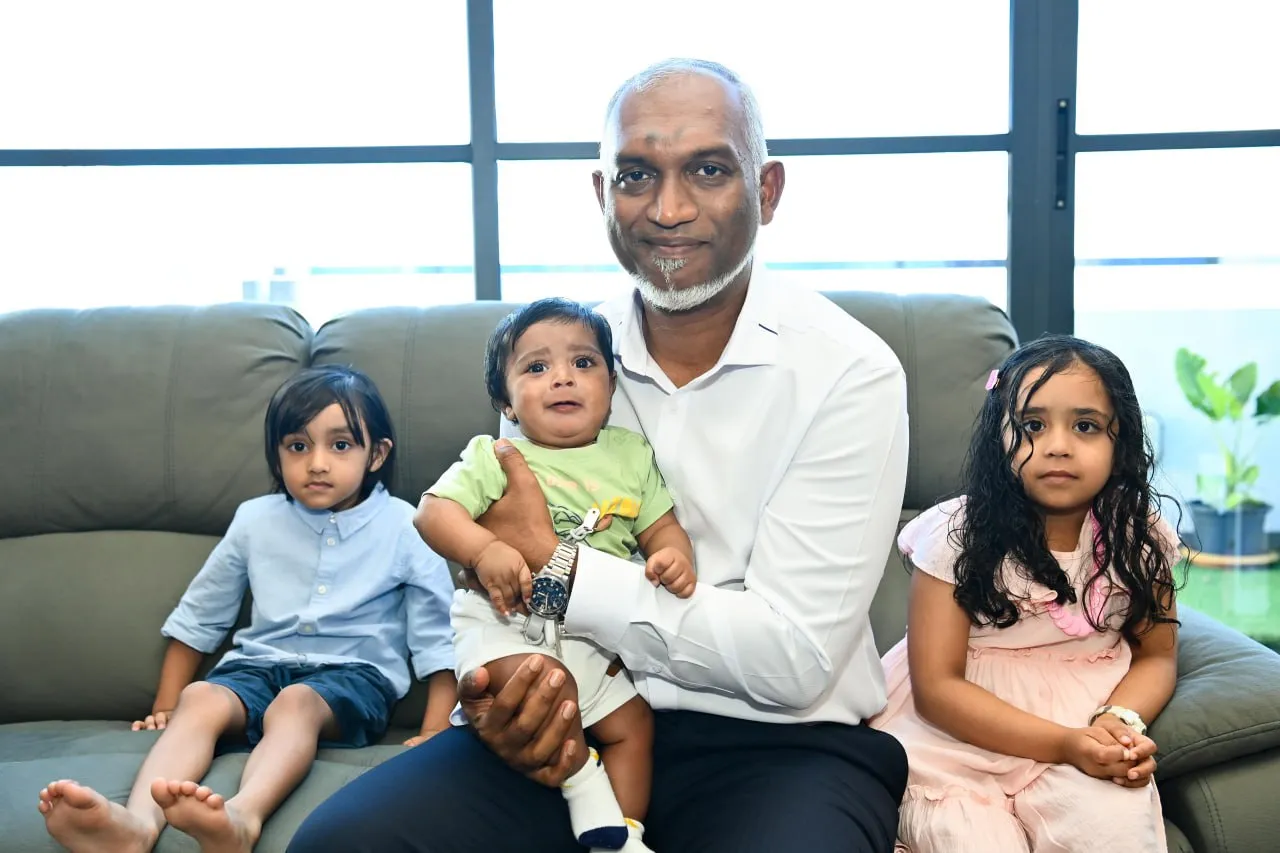 ރައީސުލްޖުމްހޫރިއްޔާ ޑރ މުހައްމަދު މުޢިއްޒު: ފޮޓޯ/ ޕީއެންސީ