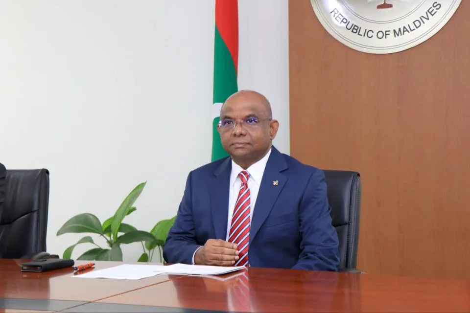 ރަސްމީ ދަތުރުފުޅެއްގައި ޝާހިދު ސްވިޑަންއަށް