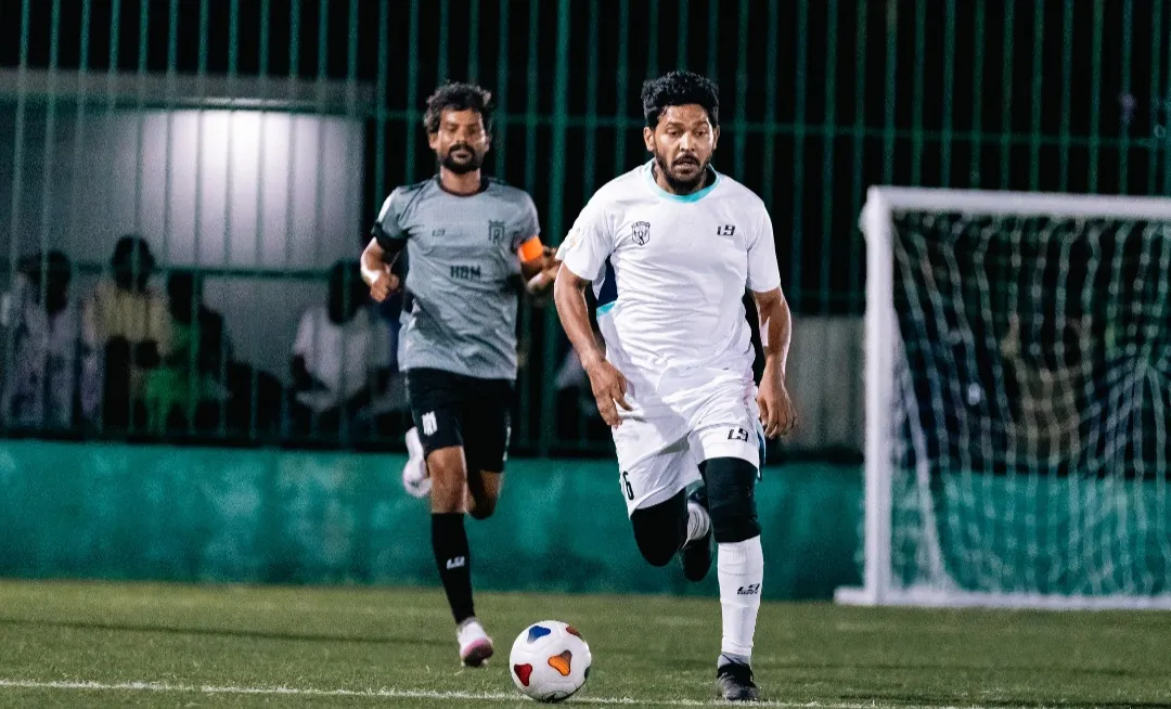 ރެދަން އެފްސީ އާއި ސްކޯޕުއަންގެ ފޯރިގަދަ ކުރިމަތިލުން އެއްވަރު
