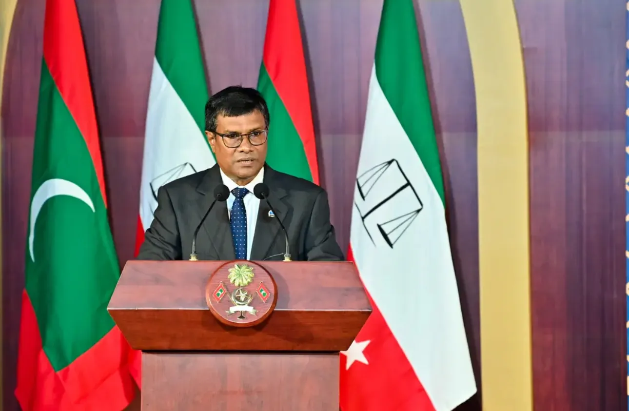 އުއްތަމަ ފަނޑިޔާރު މުއުތަސިމް ރިޓަޔާ ކުރައްވައިފި
