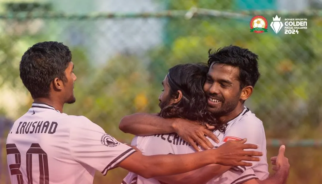 ޅައިމަގު ކުޅުންތެރިން ލަނޑުޖެހުމަށް ފަހު އުފާފާޅުކުރަނީ.. ފޮޓޯ: ގޯލްޑަން ފުޓްސަލް އެސޯސިއޭޝަން
