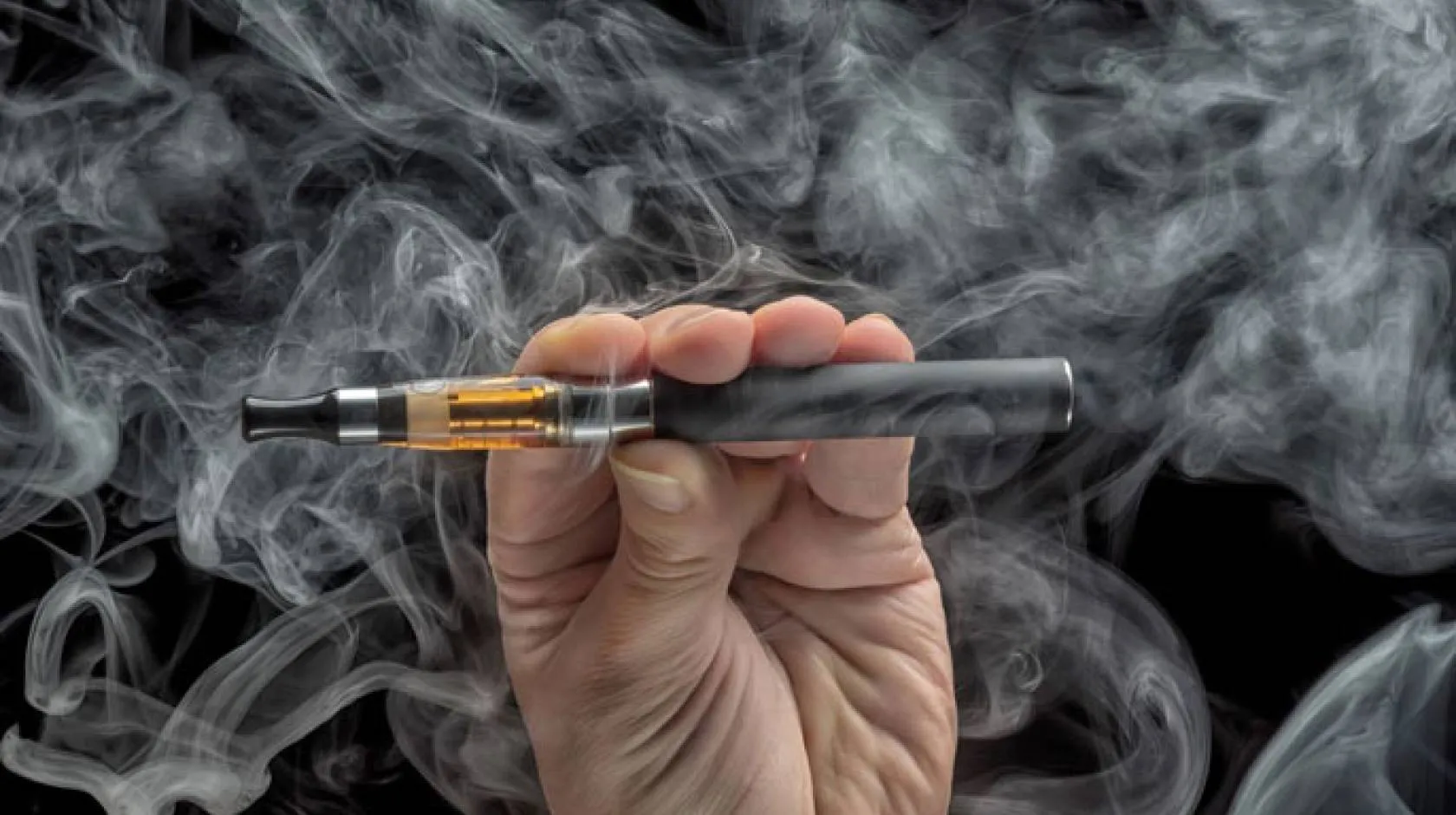 Vape device (Photo/iStock.com/gawriloff)