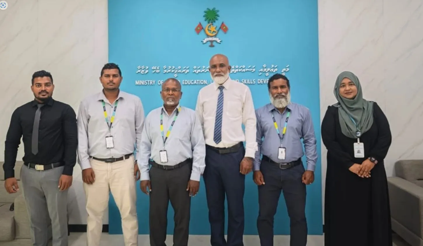 ޖޫނިއަރ ކޮލެޖް ޕްރޮޖެކްޓް އާއި ގުޅޭގޮތުން މަޝްވަރާކޮއްފި